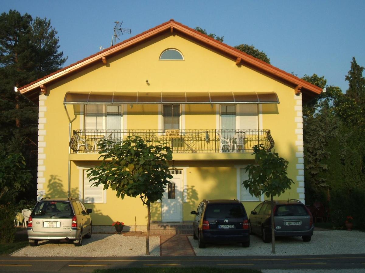 Yellow Apartmanhaz Bük Εξωτερικό φωτογραφία